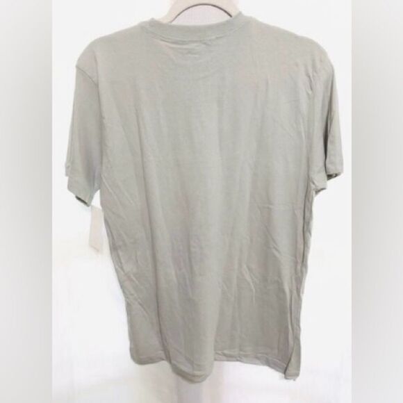 Momentum Outfitters Womens Gray Crew Neck Graphic T-Shirt Size Medium NWT - Picture 3 of 5